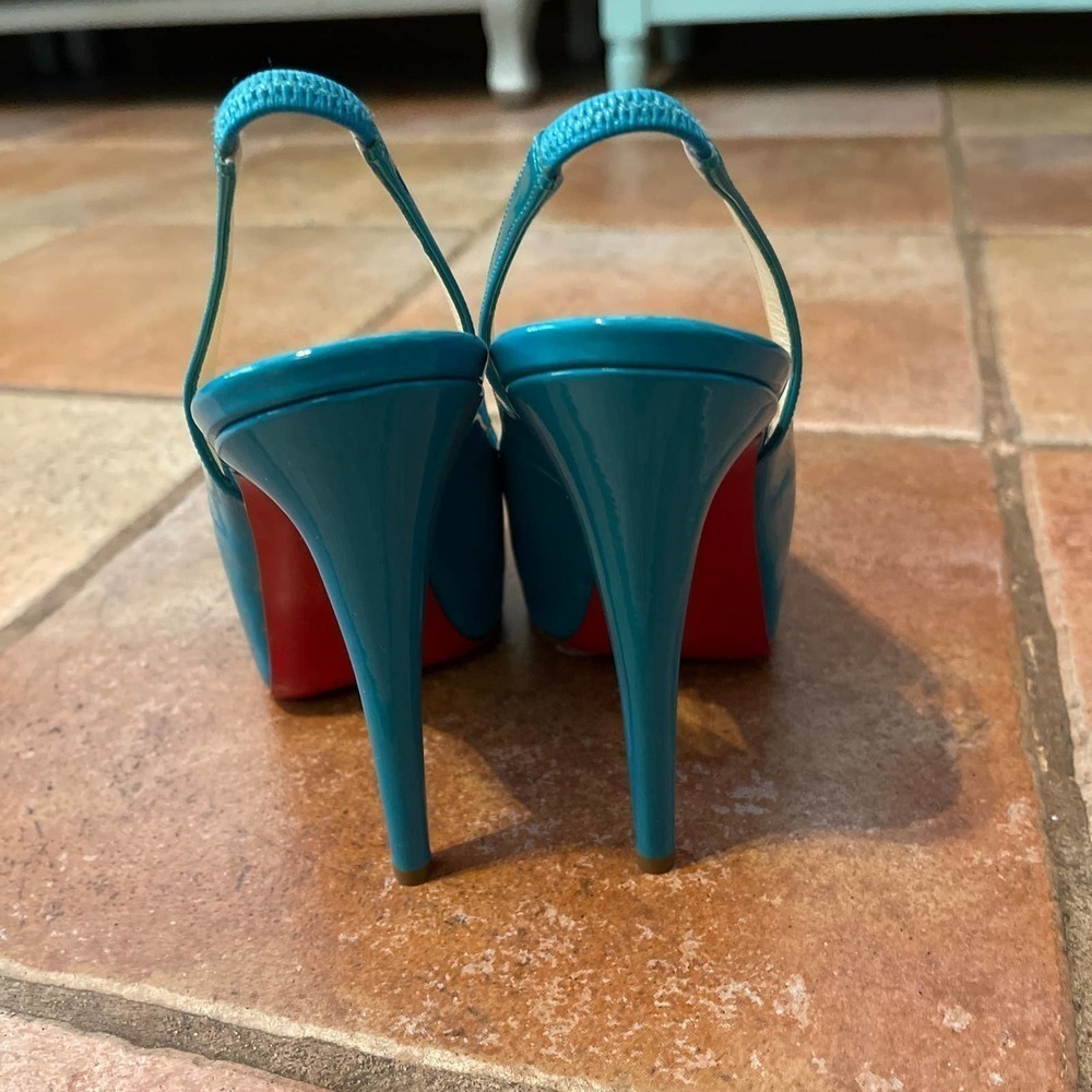 Fashion stiletto there ARE NOT AUTHENTIC sold as a fashion heel - Picture 8 of 10
